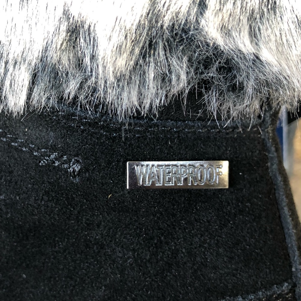 Khombu Women's Francie Boots with Faux Fur Trim - Picture 7 of 12